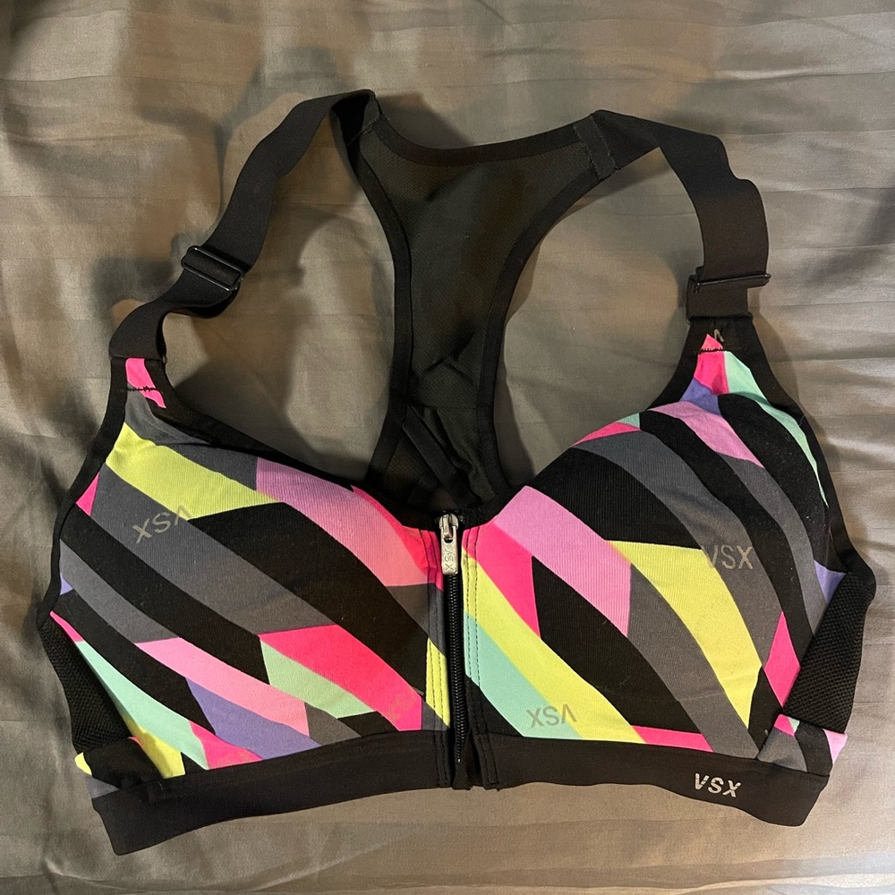Victoria Secret Zip Up Sports Bra 34B